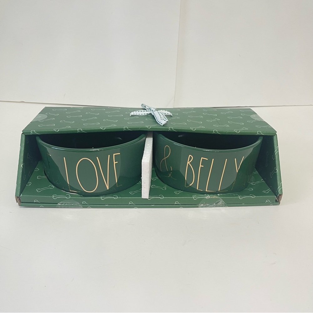 Rae Dunn Set Of 2 Pets Food Bowls - New In Box - Perfect - Love, Peace & Belly